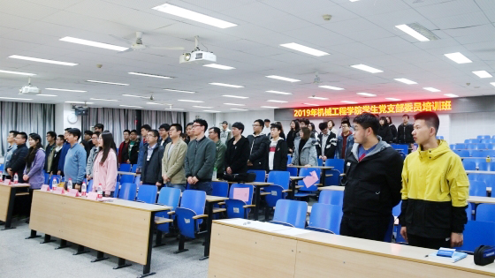 eb7e9a8253b4ca12d1f1c1893ce38c53.jpg 全体合唱国际歌_副本_副本.jpg