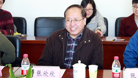 ebc8436653a50cbc2f6c81647bb5f5ec.jpg 张欣欣1.jpg